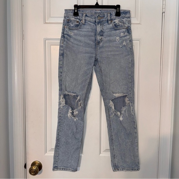 American Eagle Light Wash super high rise ankle straight distressed jeans 0P - Picture 3 of 16